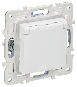 SKANDY Роз. з/к/ш кр. 16А IP44 SK-R11W арк. бел. IEK